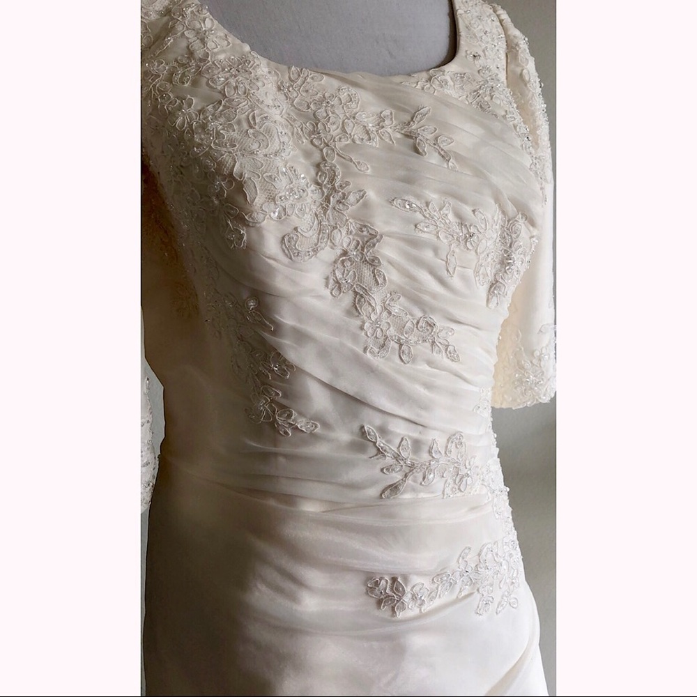 Brand New Ivory Wedding Dress - Picture 4 of 6